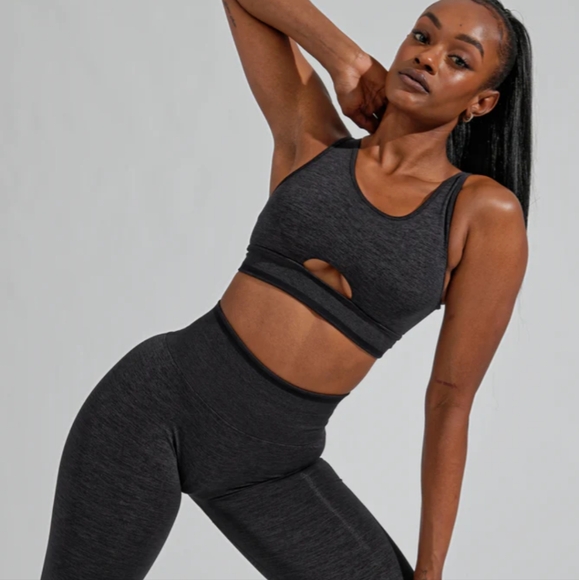 Buffbunny BBL seamless sports bra in XS - Picture 6 of 7